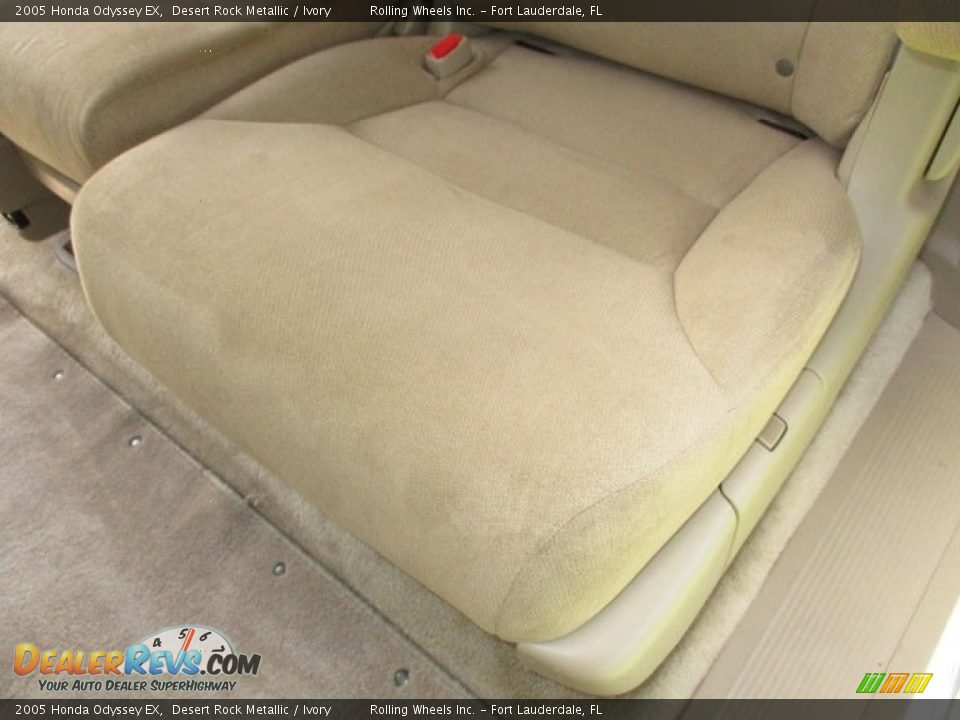 2005 Honda Odyssey EX Desert Rock Metallic / Ivory Photo #36