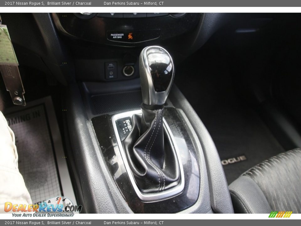 2017 Nissan Rogue S Shifter Photo #20