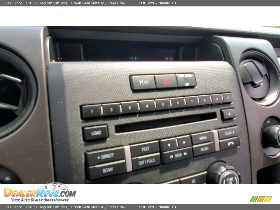 2013 Ford F150 XL Regular Cab 4x4 Green Gem Metallic / Steel Gray Photo #15