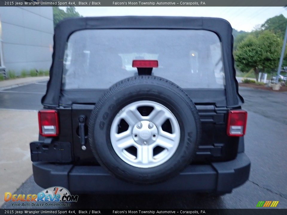 2015 Jeep Wrangler Unlimited Sport 4x4 Black / Black Photo #3