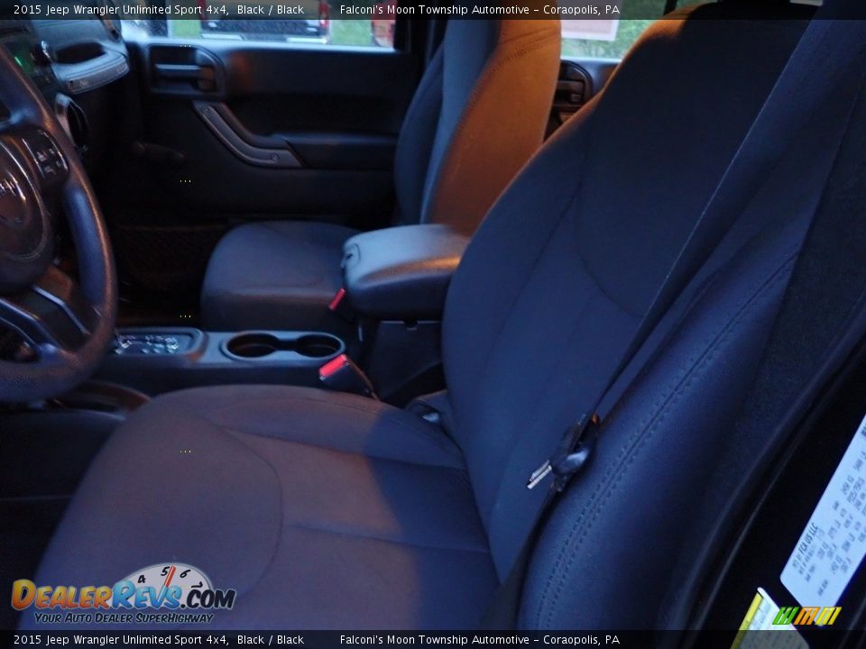 2015 Jeep Wrangler Unlimited Sport 4x4 Black / Black Photo #15