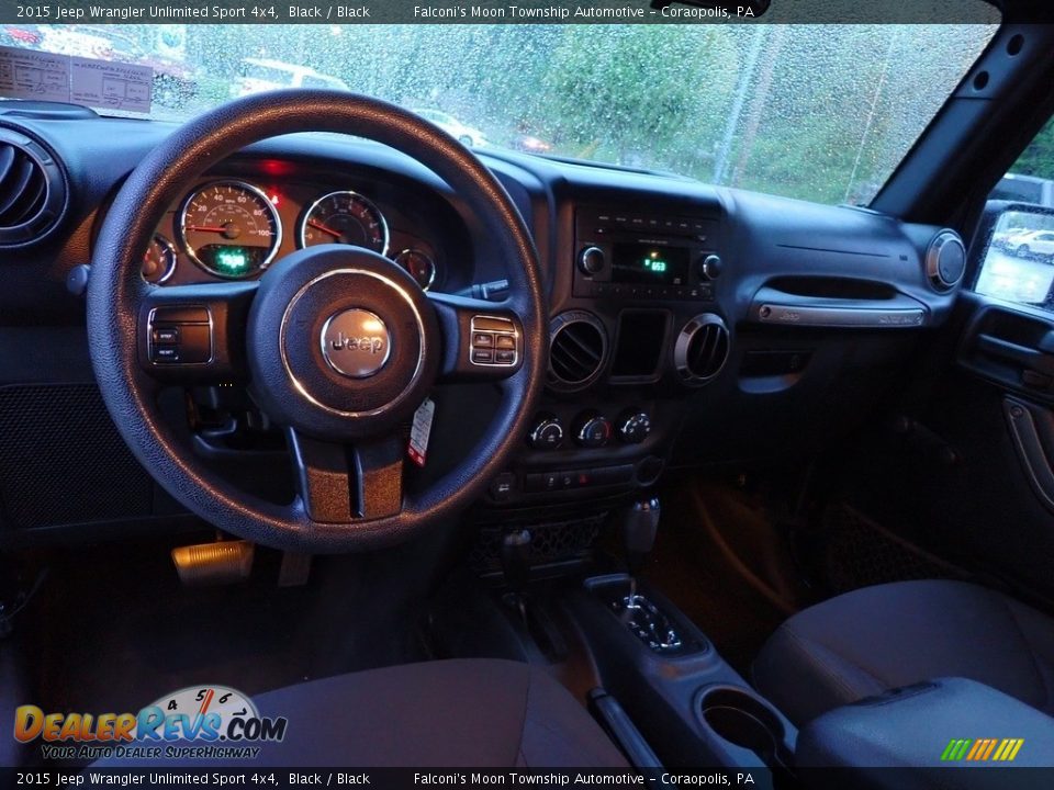 2015 Jeep Wrangler Unlimited Sport 4x4 Black / Black Photo #17