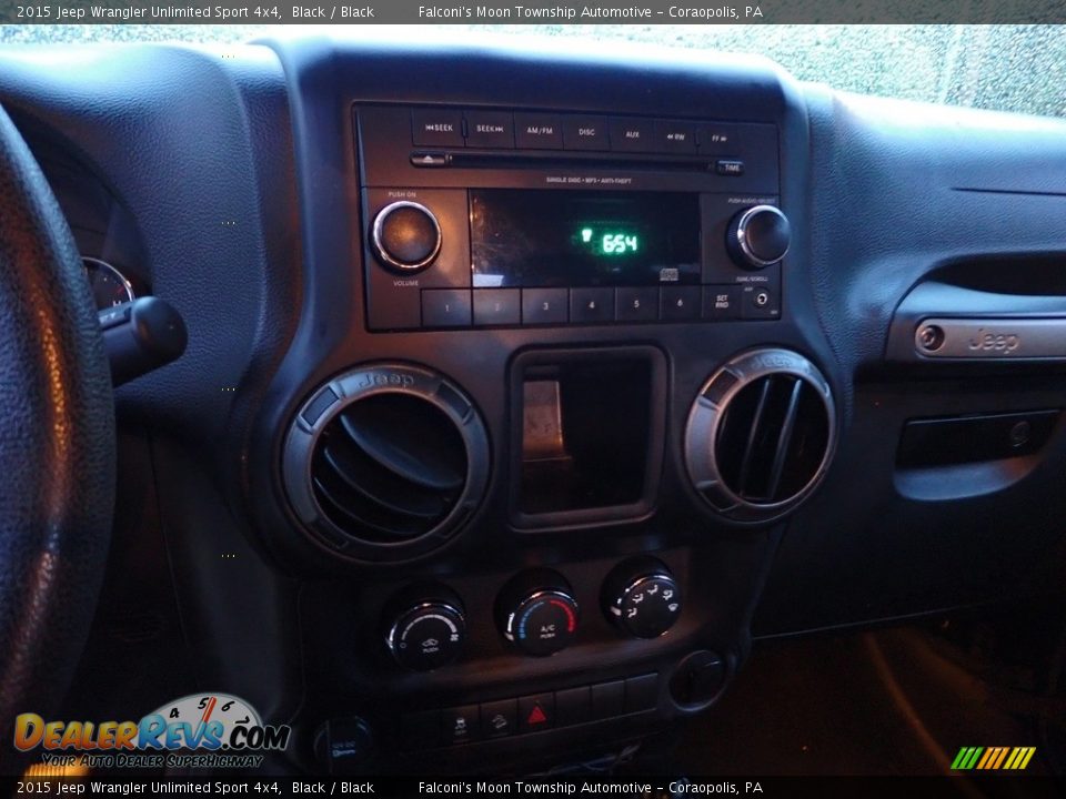 2015 Jeep Wrangler Unlimited Sport 4x4 Black / Black Photo #22