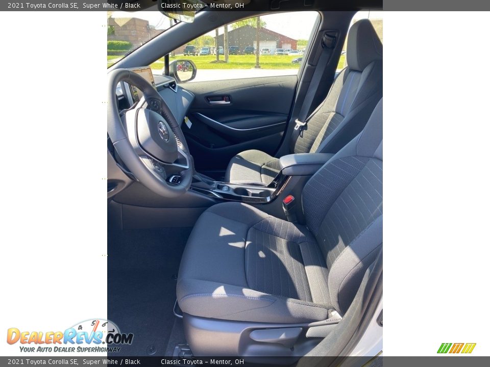 2021 Toyota Corolla SE Super White / Black Photo #2