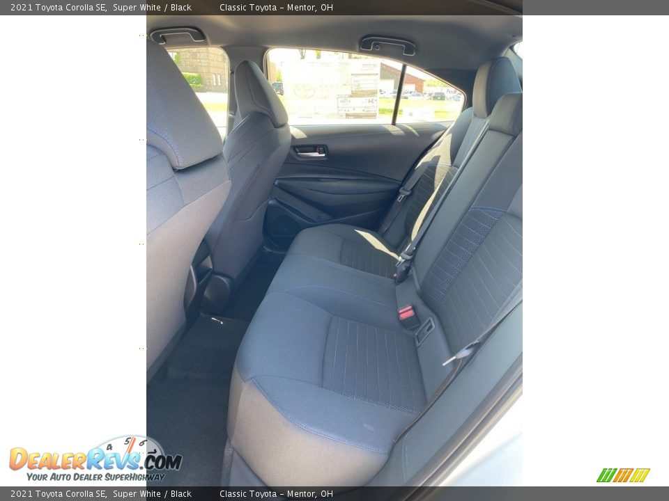 2021 Toyota Corolla SE Super White / Black Photo #3