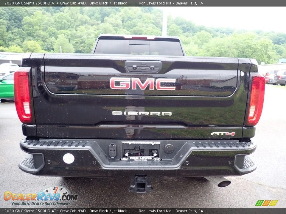 2020 GMC Sierra 2500HD AT4 Crew Cab 4WD Onyx Black / Jet Black Photo #10