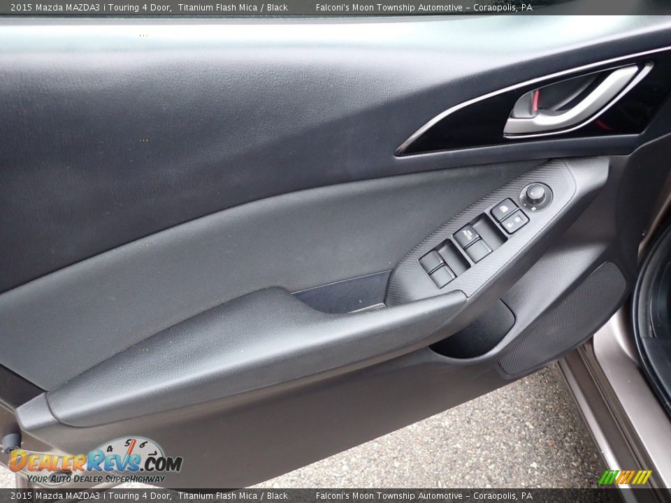 Door Panel of 2015 Mazda MAZDA3 i Touring 4 Door Photo #19