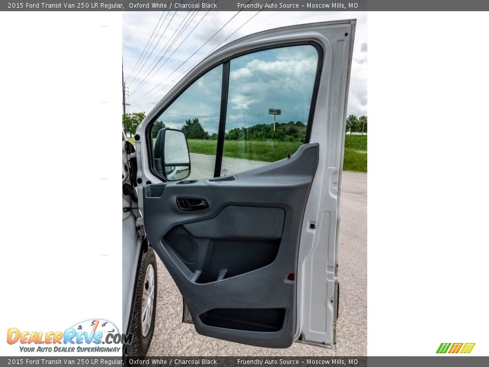 2015 Ford Transit Van 250 LR Regular Oxford White / Charcoal Black Photo #27