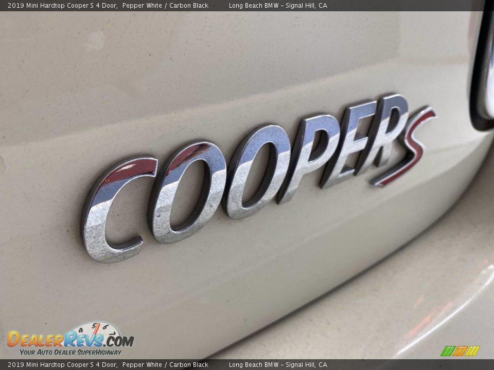 2019 Mini Hardtop Cooper S 4 Door Pepper White / Carbon Black Photo #11