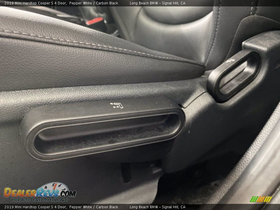 2019 Mini Hardtop Cooper S 4 Door Pepper White / Carbon Black Photo #15