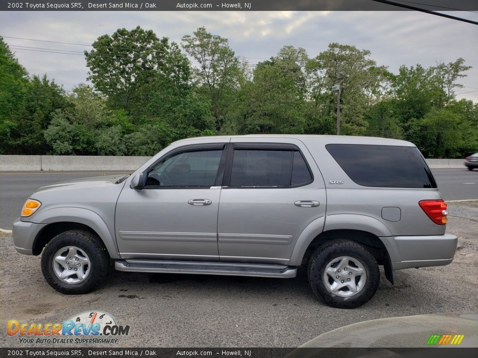 2002 Toyota Sequoia SR5 Desert Sand Mica / Oak Photo #4