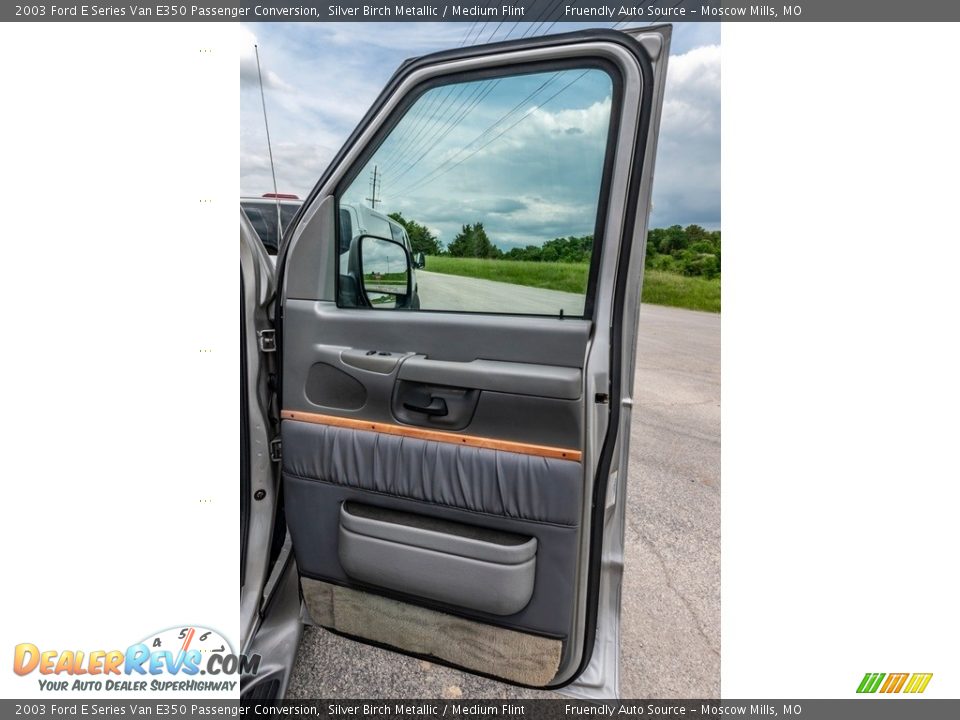 2003 Ford E Series Van E350 Passenger Conversion Silver Birch Metallic / Medium Flint Photo #34