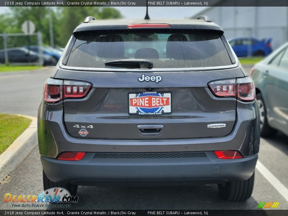 2018 Jeep Compass Latitude 4x4 Granite Crystal Metallic / Black/Ski Gray Photo #4