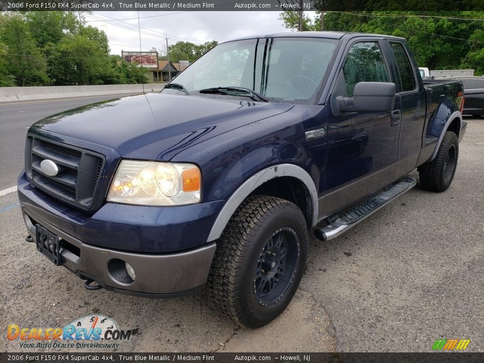 2006 Ford F150 FX4 SuperCab 4x4 True Blue Metallic / Medium Flint Photo #3