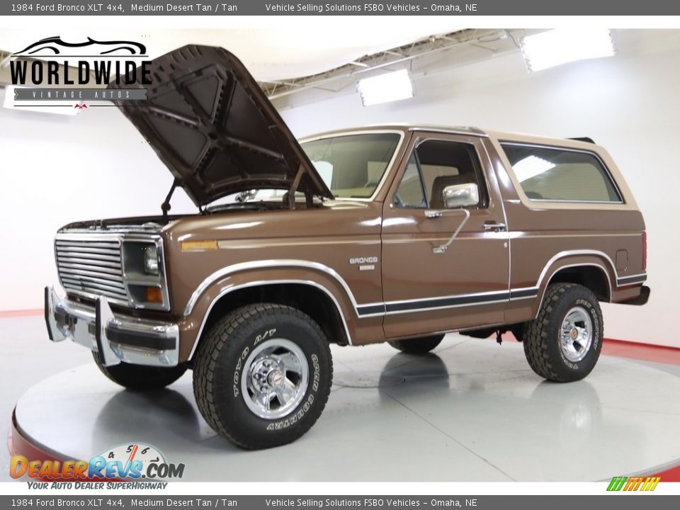 Front 3/4 View of 1984 Ford Bronco XLT 4x4 Photo #21