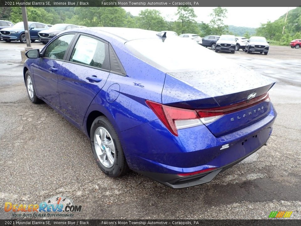 2021 Hyundai Elantra SE Intense Blue / Black Photo #6