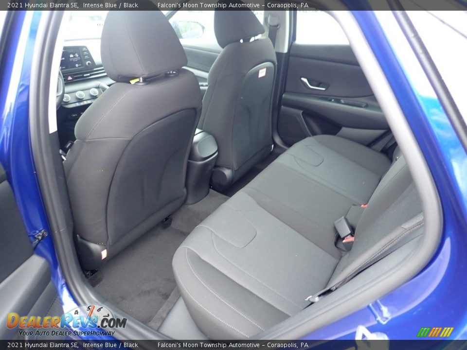 2021 Hyundai Elantra SE Intense Blue / Black Photo #8