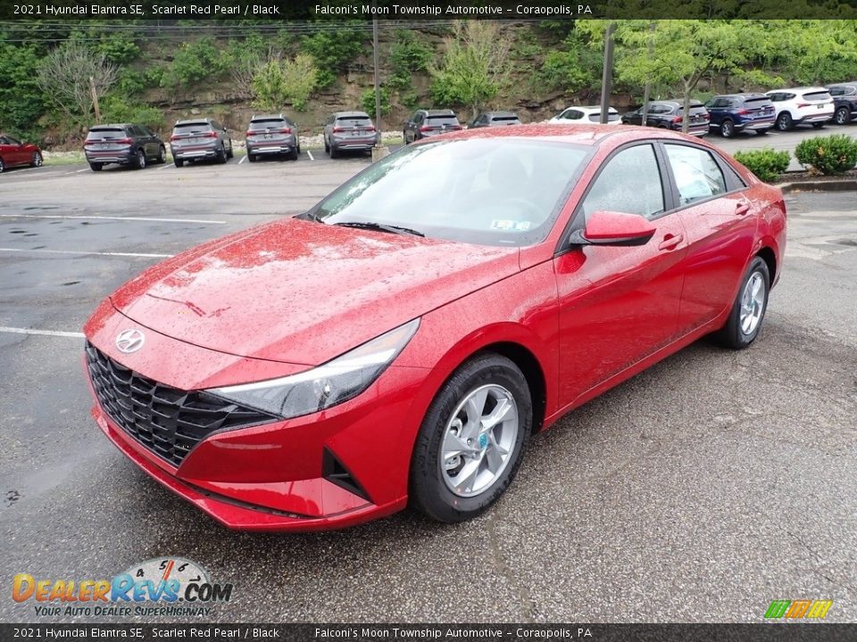 2021 Hyundai Elantra SE Scarlet Red Pearl / Black Photo #5