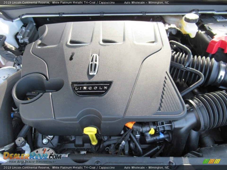 2019 Lincoln Continental Reserve White Platinum Metallic Tri-Coat / Cappuccino Photo #6