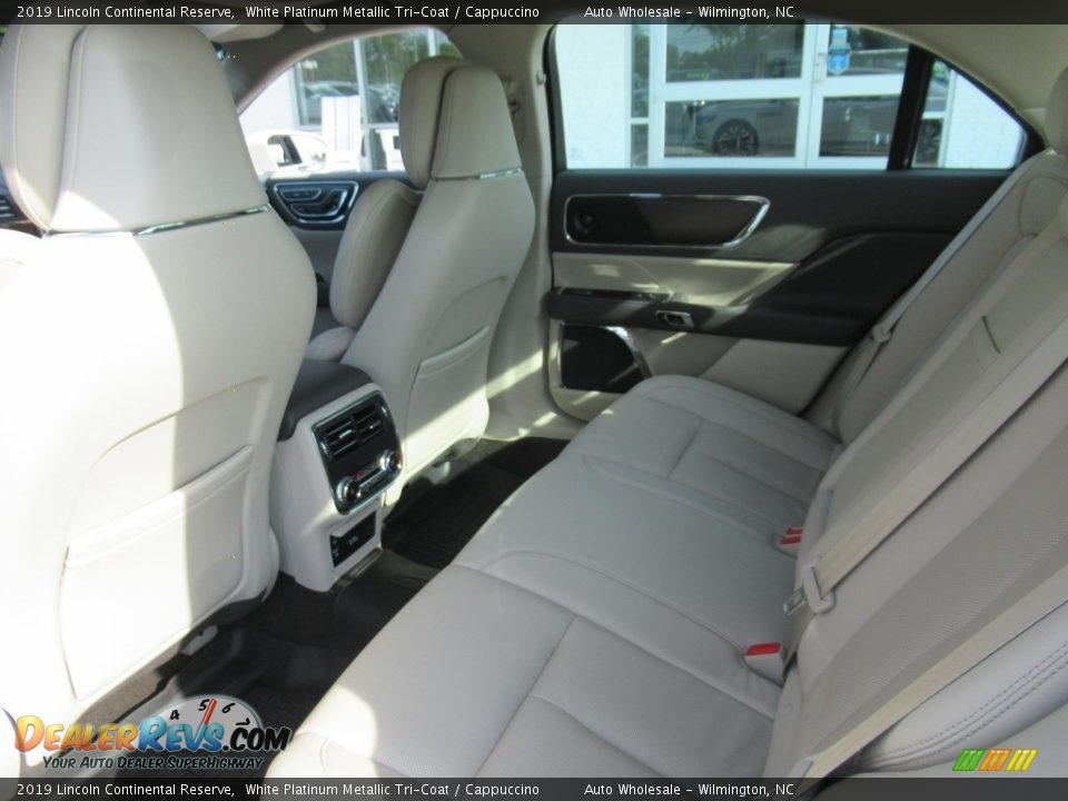 2019 Lincoln Continental Reserve White Platinum Metallic Tri-Coat / Cappuccino Photo #12