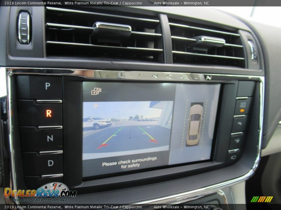 2019 Lincoln Continental Reserve White Platinum Metallic Tri-Coat / Cappuccino Photo #18