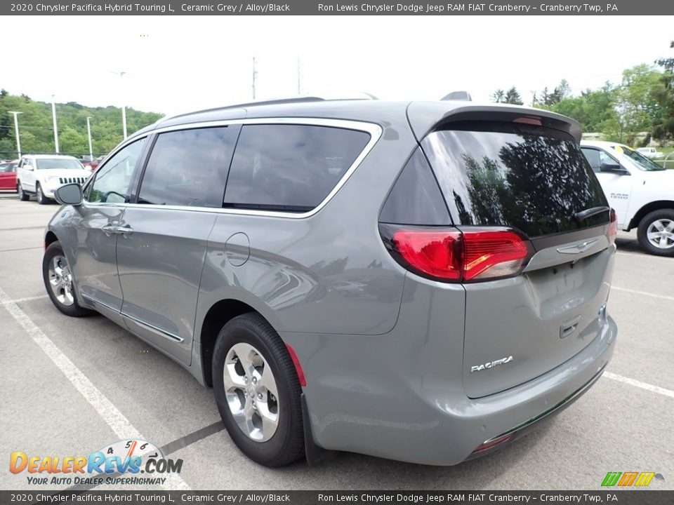 2020 Chrysler Pacifica Hybrid Touring L Ceramic Grey / Alloy/Black Photo #4