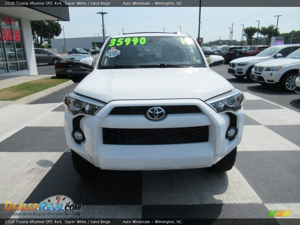 2018 Toyota 4Runner SR5 4x4 Super White / Sand Beige Photo #2