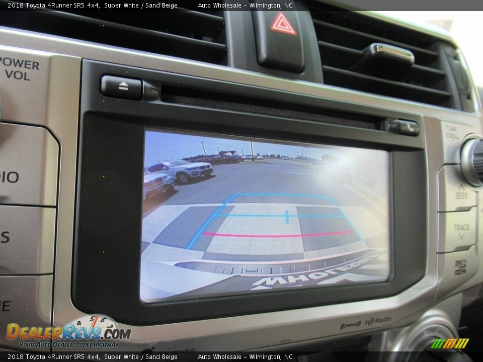 2018 Toyota 4Runner SR5 4x4 Super White / Sand Beige Photo #18