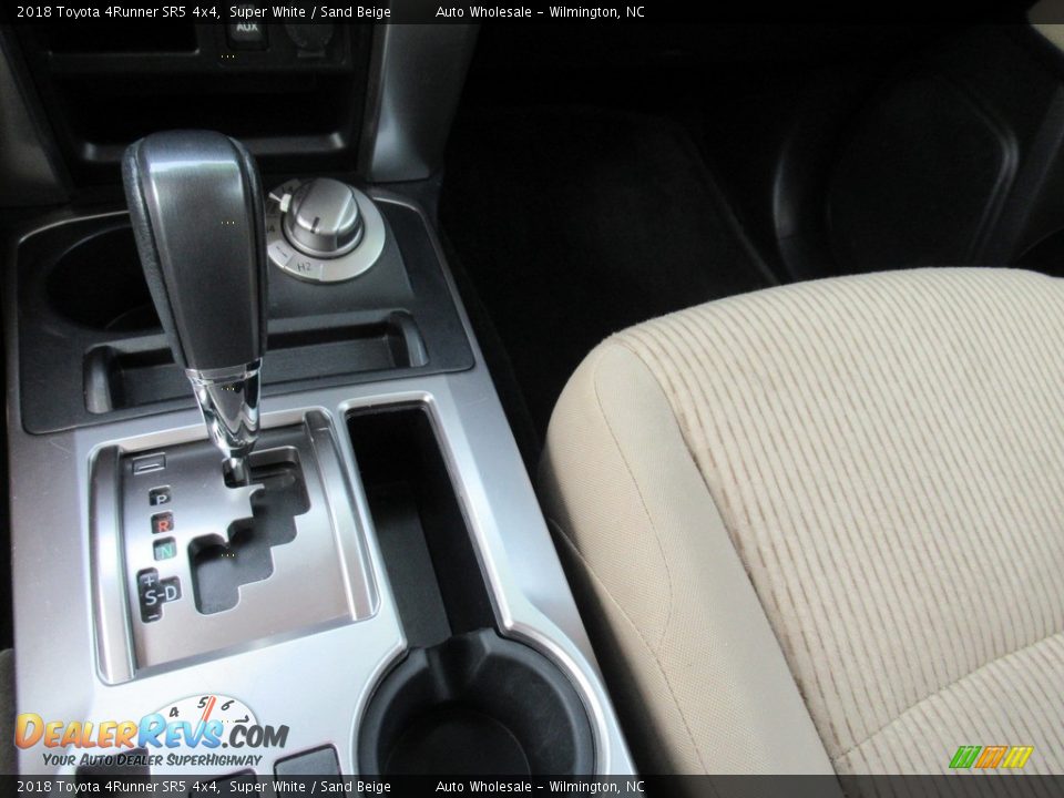 2018 Toyota 4Runner SR5 4x4 Super White / Sand Beige Photo #20