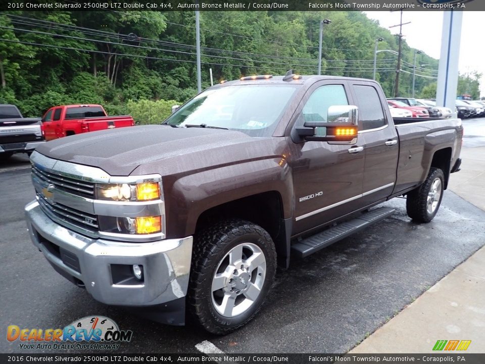 Front 3/4 View of 2016 Chevrolet Silverado 2500HD LTZ Double Cab 4x4 Photo #5