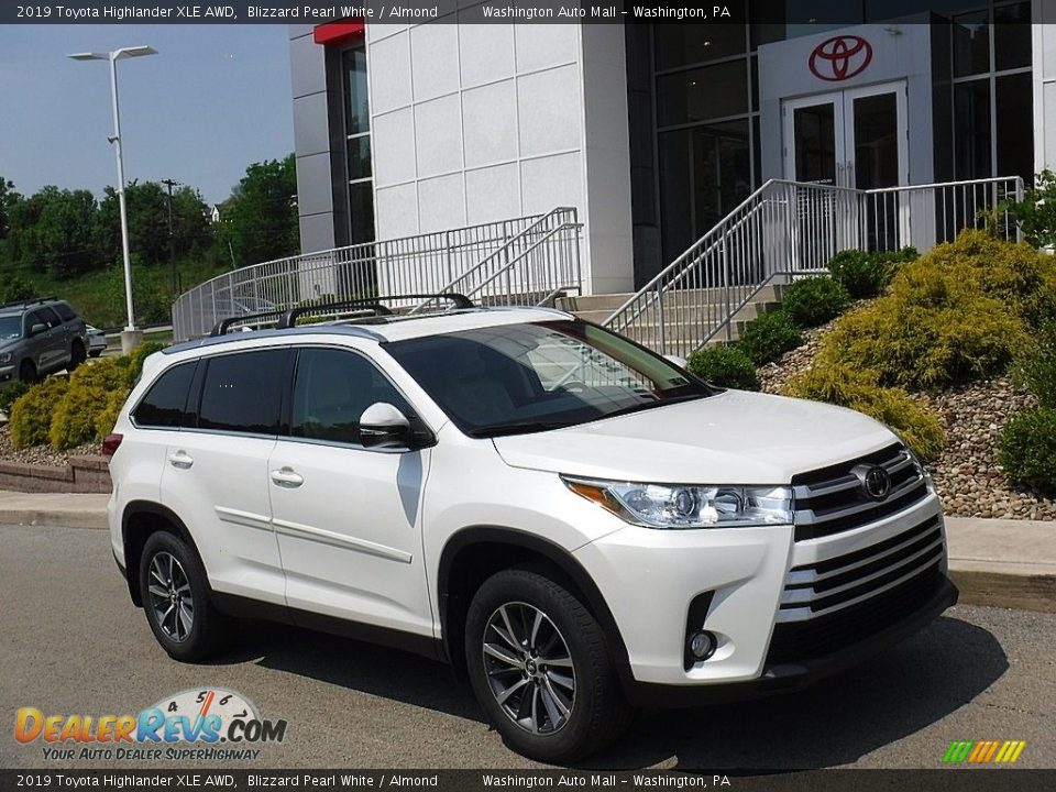 2019 Toyota Highlander XLE AWD Blizzard Pearl White / Almond Photo #1