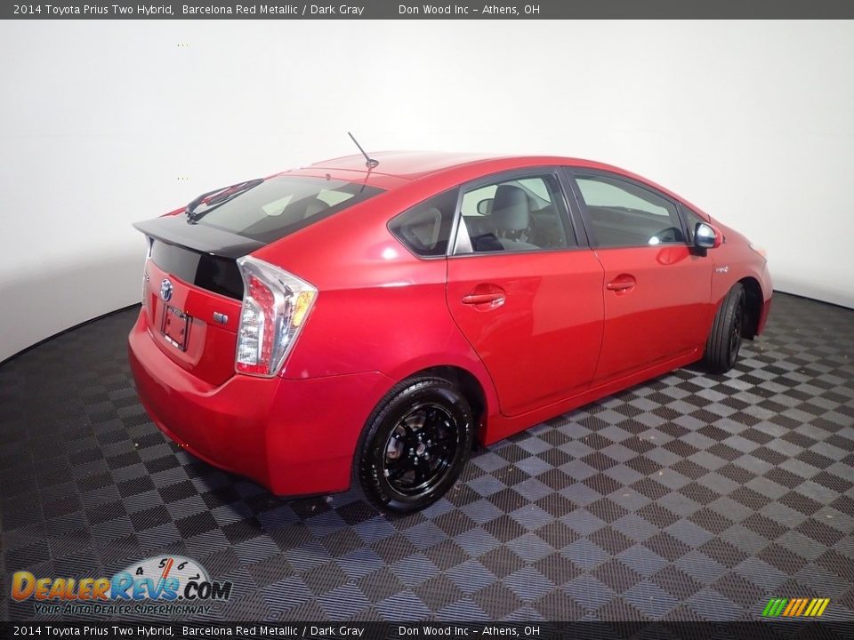 2014 Toyota Prius Two Hybrid Barcelona Red Metallic / Dark Gray Photo #16