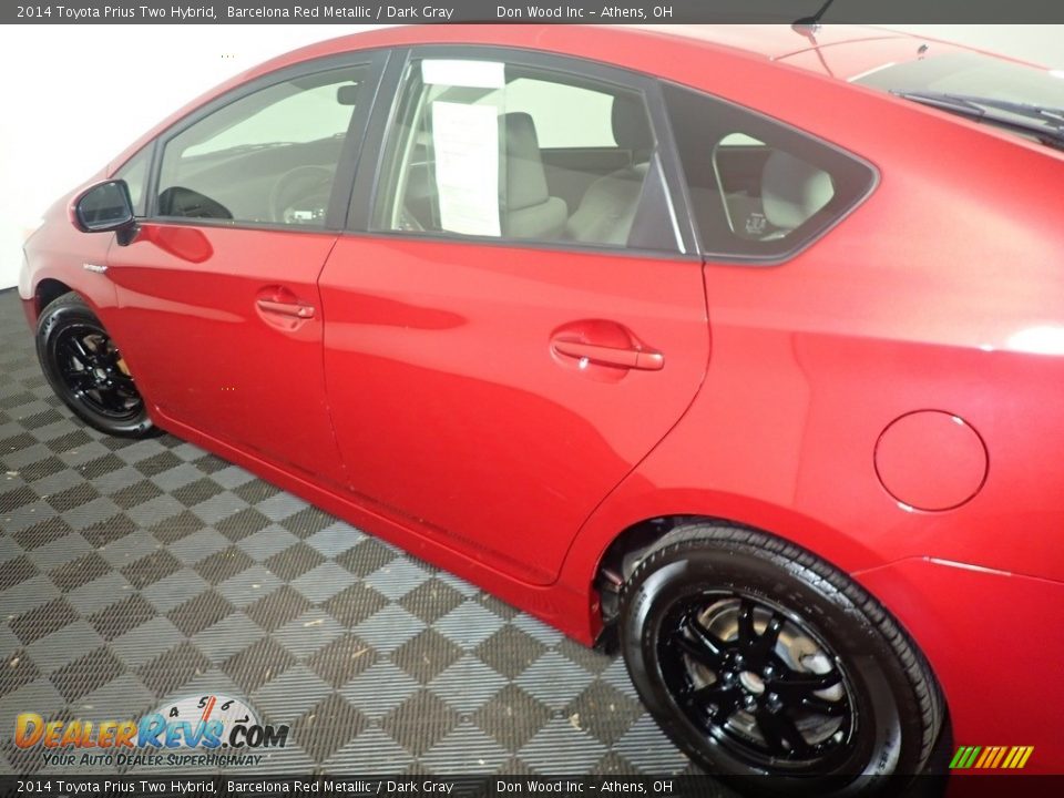2014 Toyota Prius Two Hybrid Barcelona Red Metallic / Dark Gray Photo #17