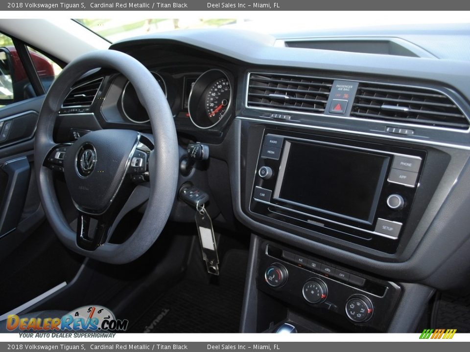 Controls of 2018 Volkswagen Tiguan S Photo #18