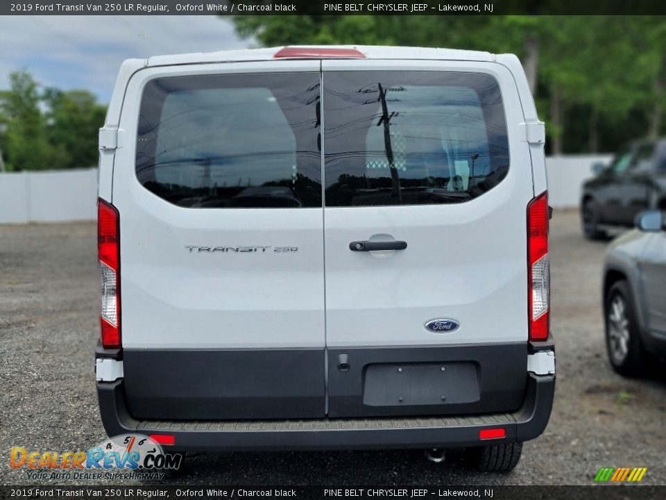 2019 Ford Transit Van 250 LR Regular Oxford White / Charcoal black Photo #5