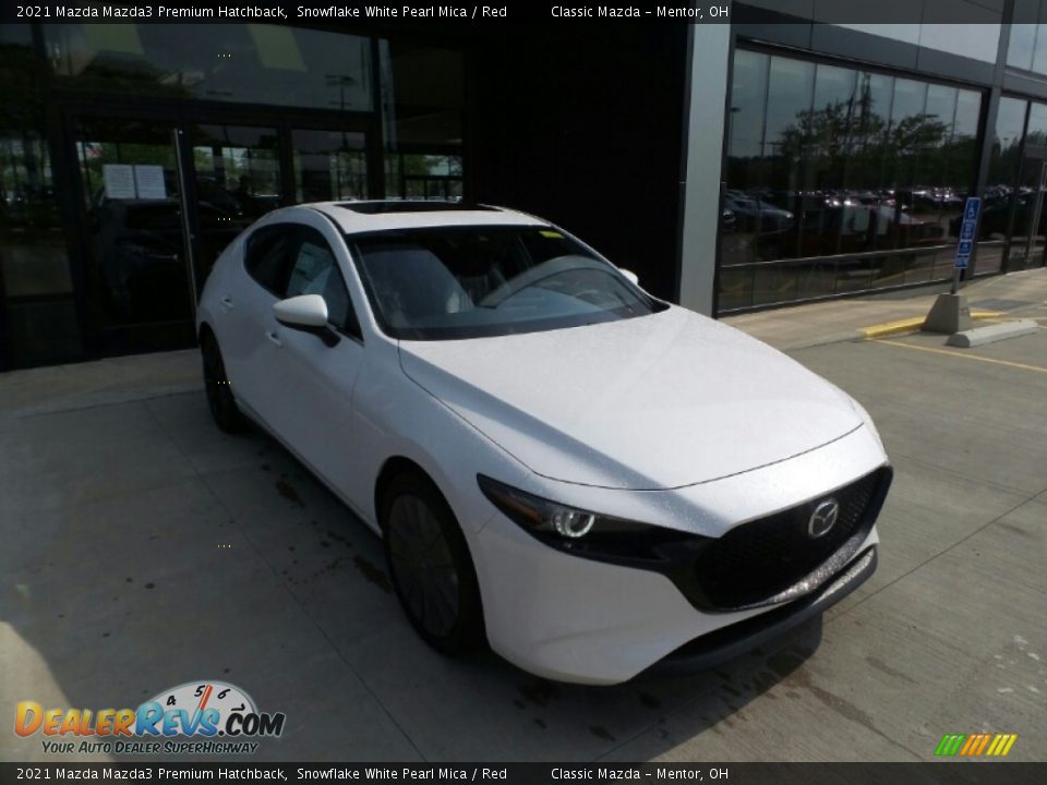 2021 Mazda Mazda3 Premium Hatchback Snowflake White Pearl Mica / Red Photo #1