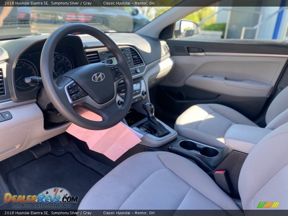 2018 Hyundai Elantra SE Symphony Silver / Gray Photo #3