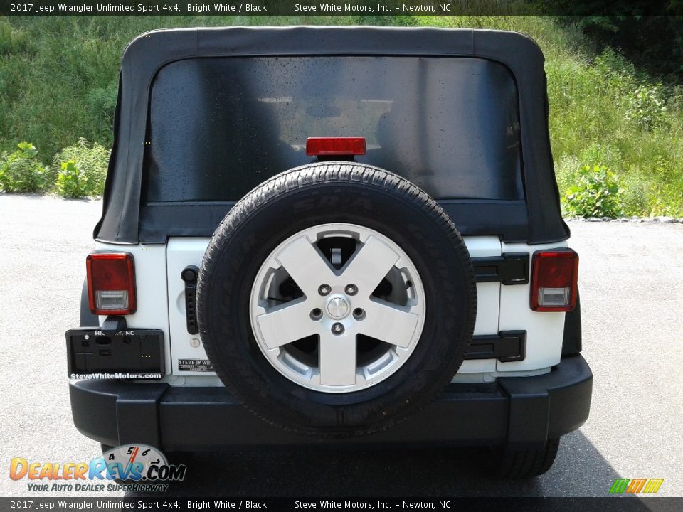 2017 Jeep Wrangler Unlimited Sport 4x4 Bright White / Black Photo #7