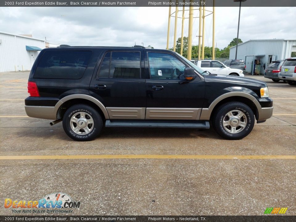 2003 Ford Expedition Eddie Bauer Black Clearcoat / Medium Parchment Photo #12