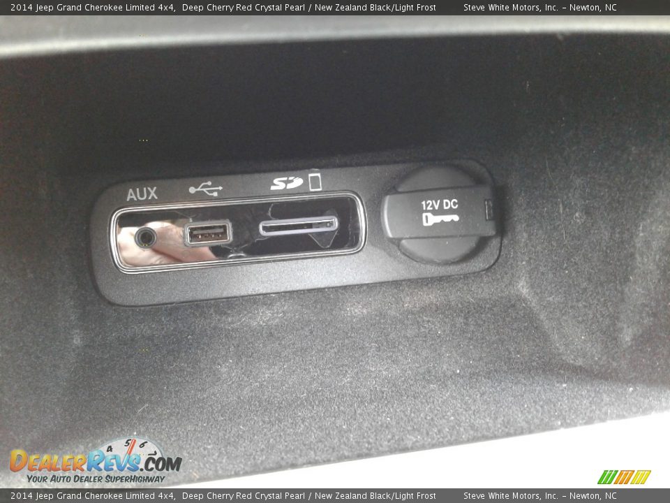 2014 Jeep Grand Cherokee Limited 4x4 Deep Cherry Red Crystal Pearl / New Zealand Black/Light Frost Photo #32