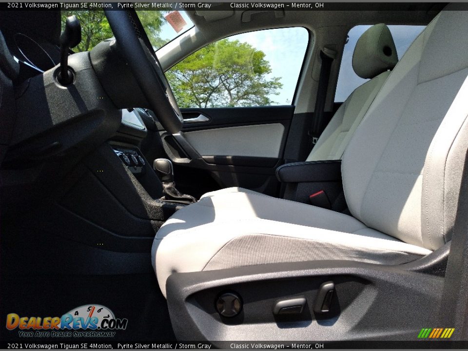 2021 Volkswagen Tiguan SE 4Motion Pyrite Silver Metallic / Storm Gray Photo #4