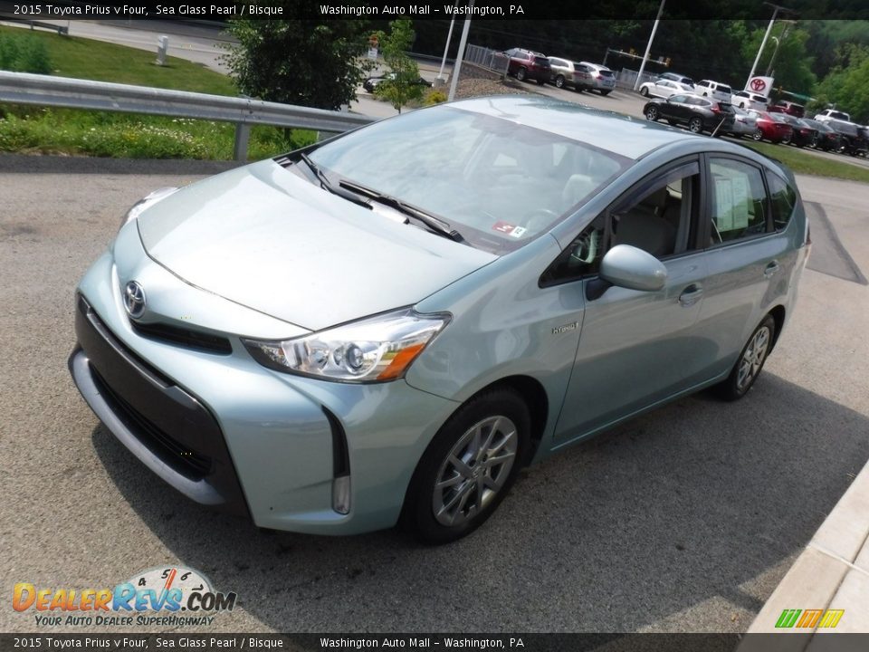 2015 Toyota Prius v Four Sea Glass Pearl / Bisque Photo #11