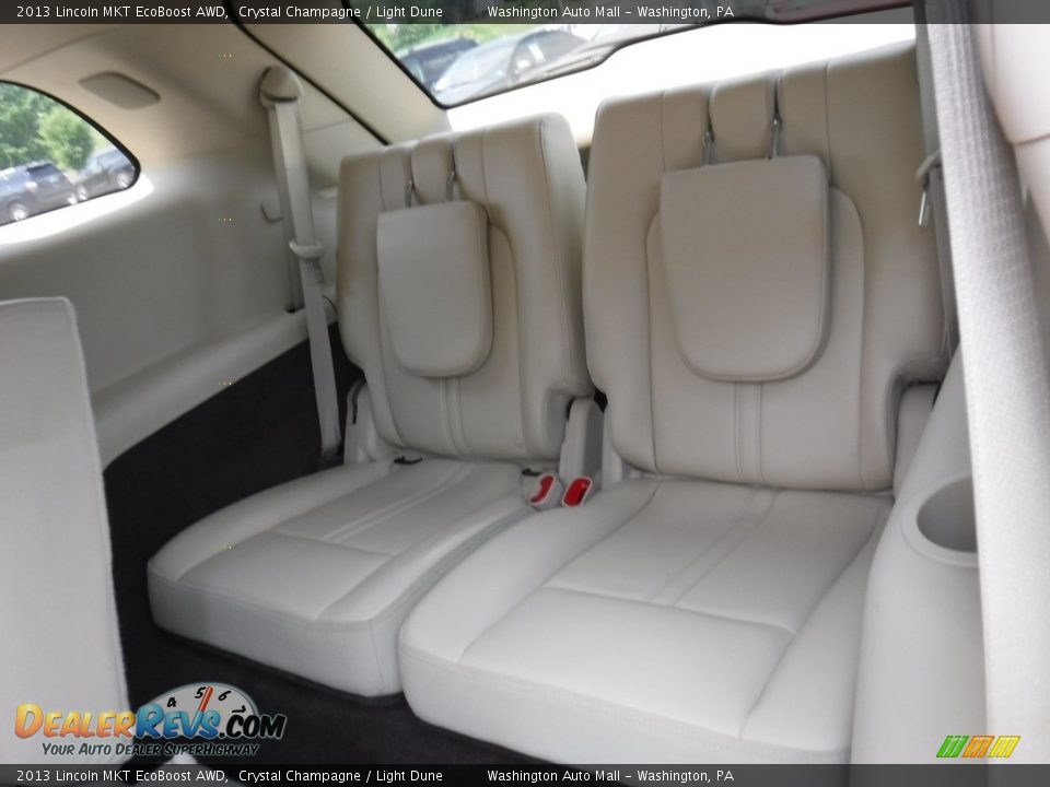 2013 Lincoln MKT EcoBoost AWD Crystal Champagne / Light Dune Photo #32