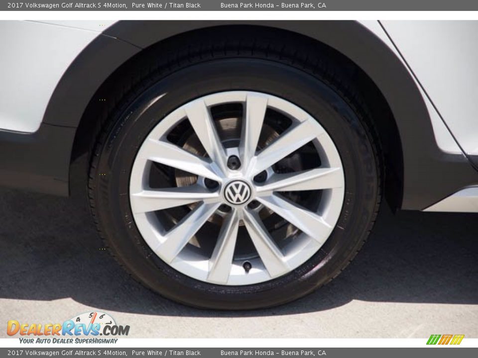 2017 Volkswagen Golf Alltrack S 4Motion Pure White / Titan Black Photo #32