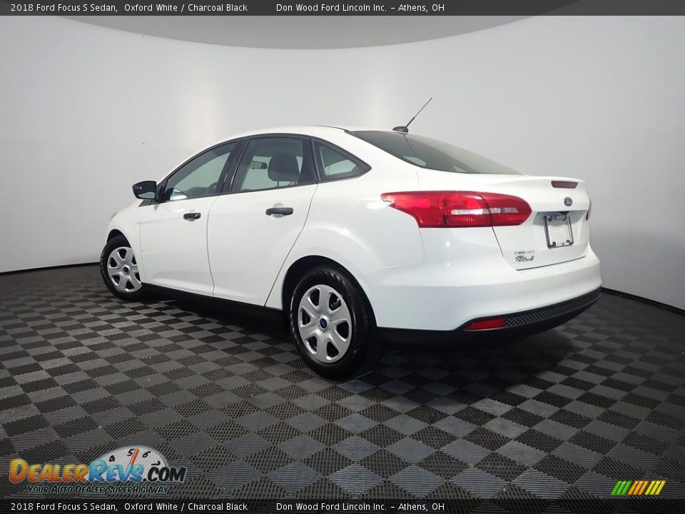 2018 Ford Focus S Sedan Oxford White / Charcoal Black Photo #11