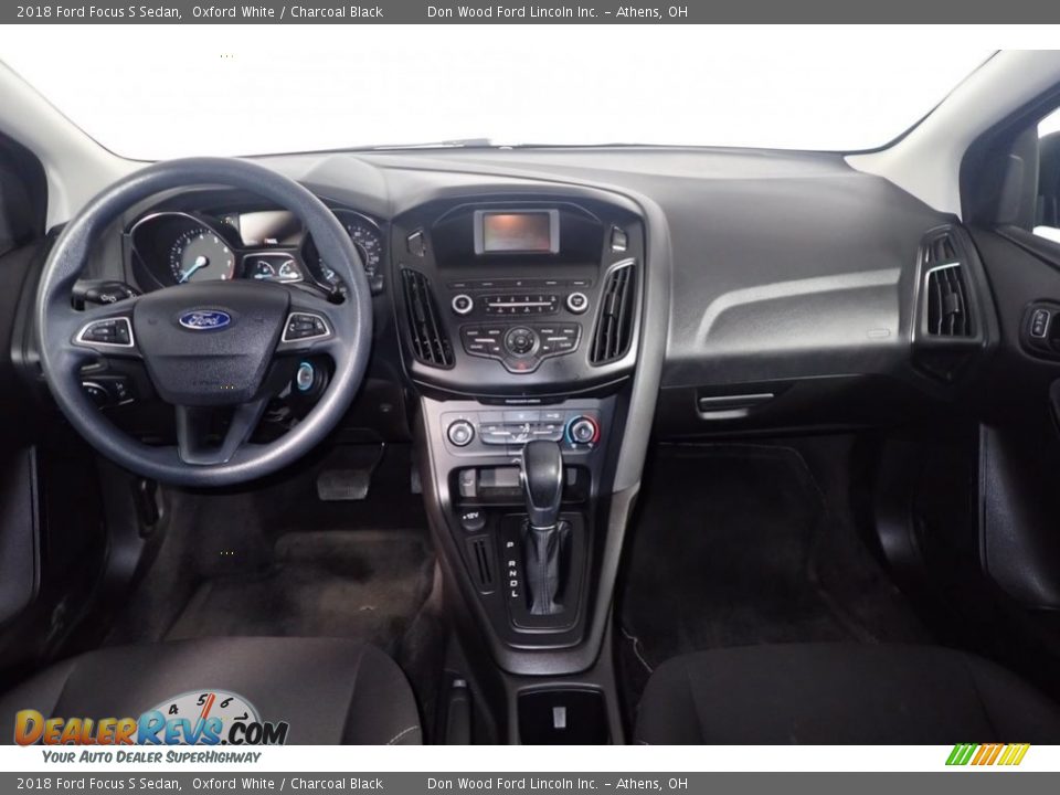 2018 Ford Focus S Sedan Oxford White / Charcoal Black Photo #24