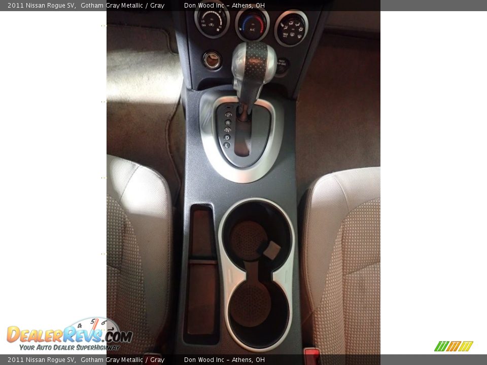 2011 Nissan Rogue SV Gotham Gray Metallic / Gray Photo #32