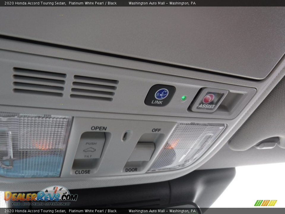 2020 Honda Accord Touring Sedan Platinum White Pearl / Black Photo #8