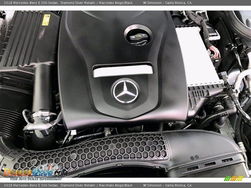 2018 Mercedes-Benz E 300 Sedan Diamond Silver Metallic / Macchiato Beige/Black Photo #32