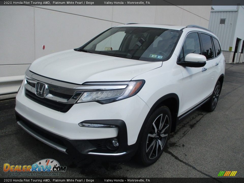 2020 Honda Pilot Touring AWD Platinum White Pearl / Beige Photo #9